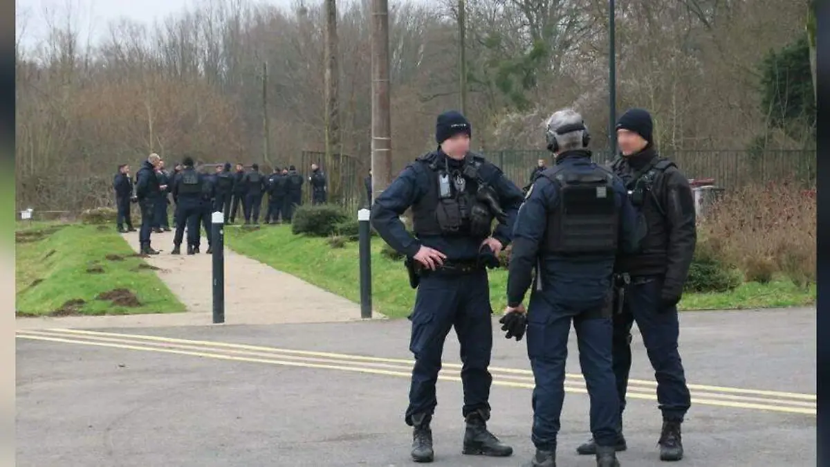 policia francia LE PARISIEN